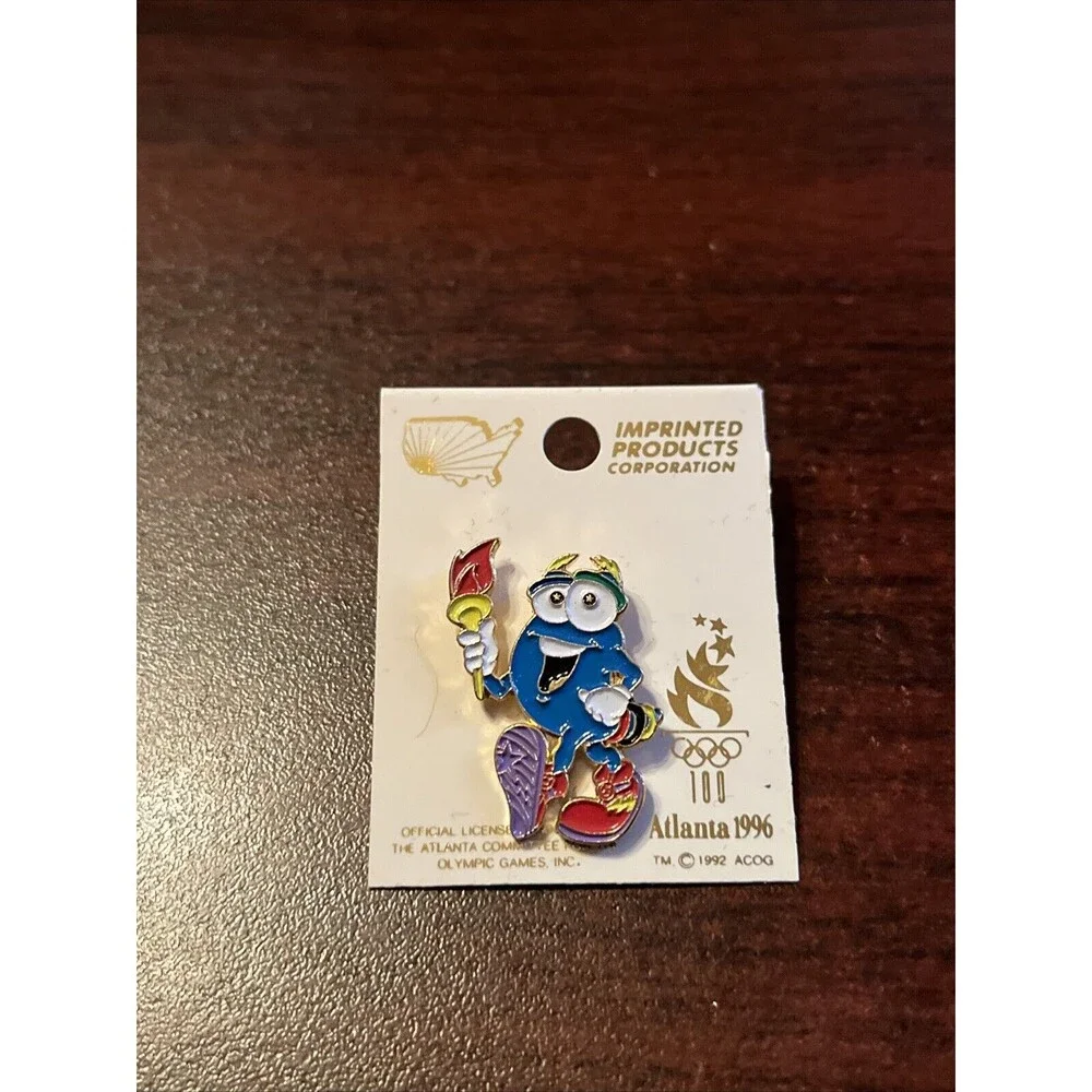Vintage 1996 Atlanta Summer Olympics‎ Izzy Mascot Carrying Torch Hat Pin